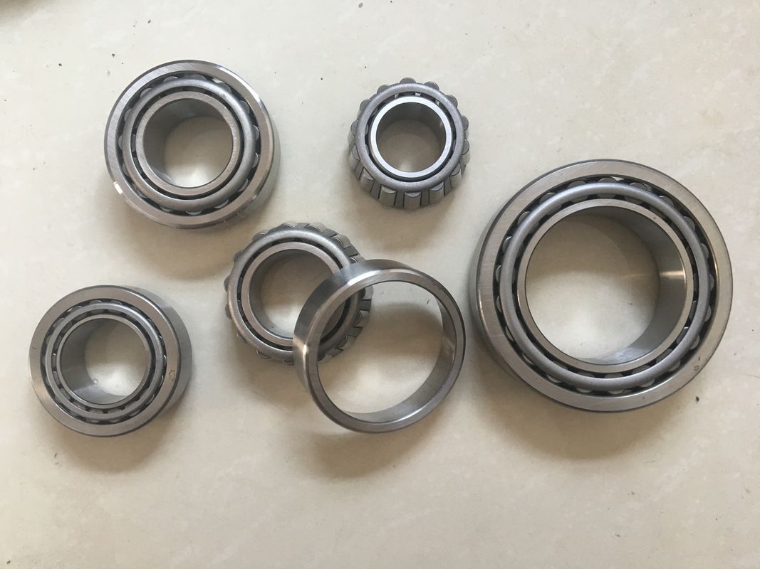 Talla 0 original del diámetro interior del rodamiento de rodillos de la forma cónica de la alta precisión - 320 milímetros de vida de servicio larga